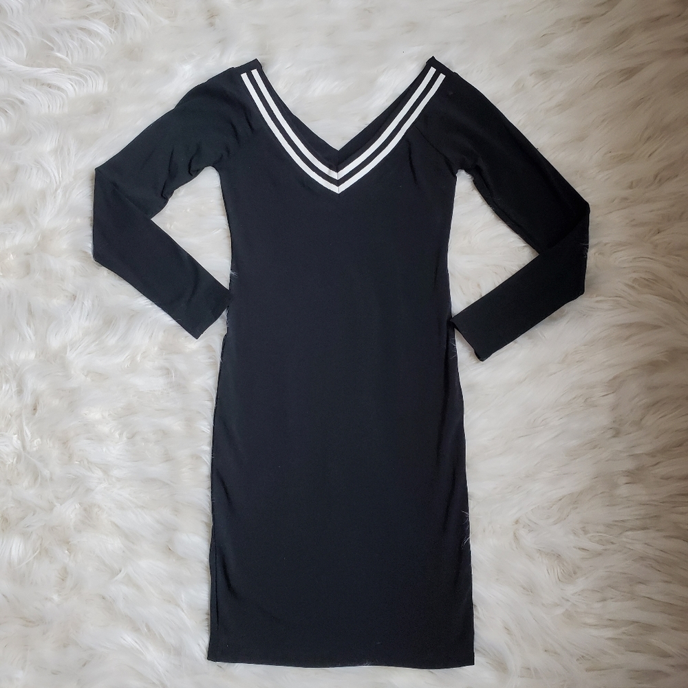 NEW - Black And White Stripe Long Sleeve Dress